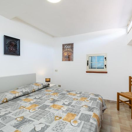 Sole Mare Deluxe Villa Кампофеличе ди Рокела Екстериор снимка