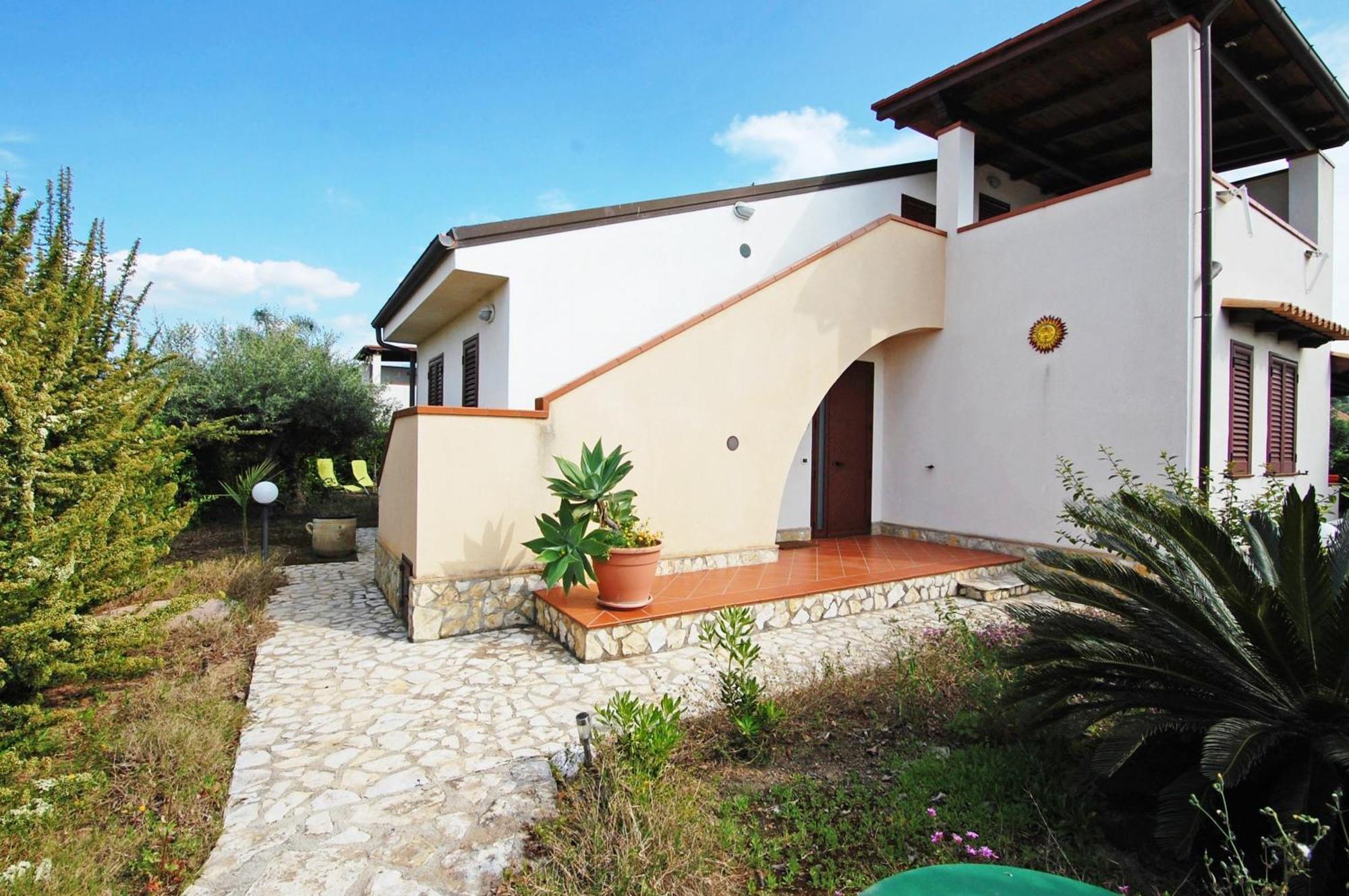Sole Mare Deluxe Villa Кампофеличе ди Рокела Екстериор снимка