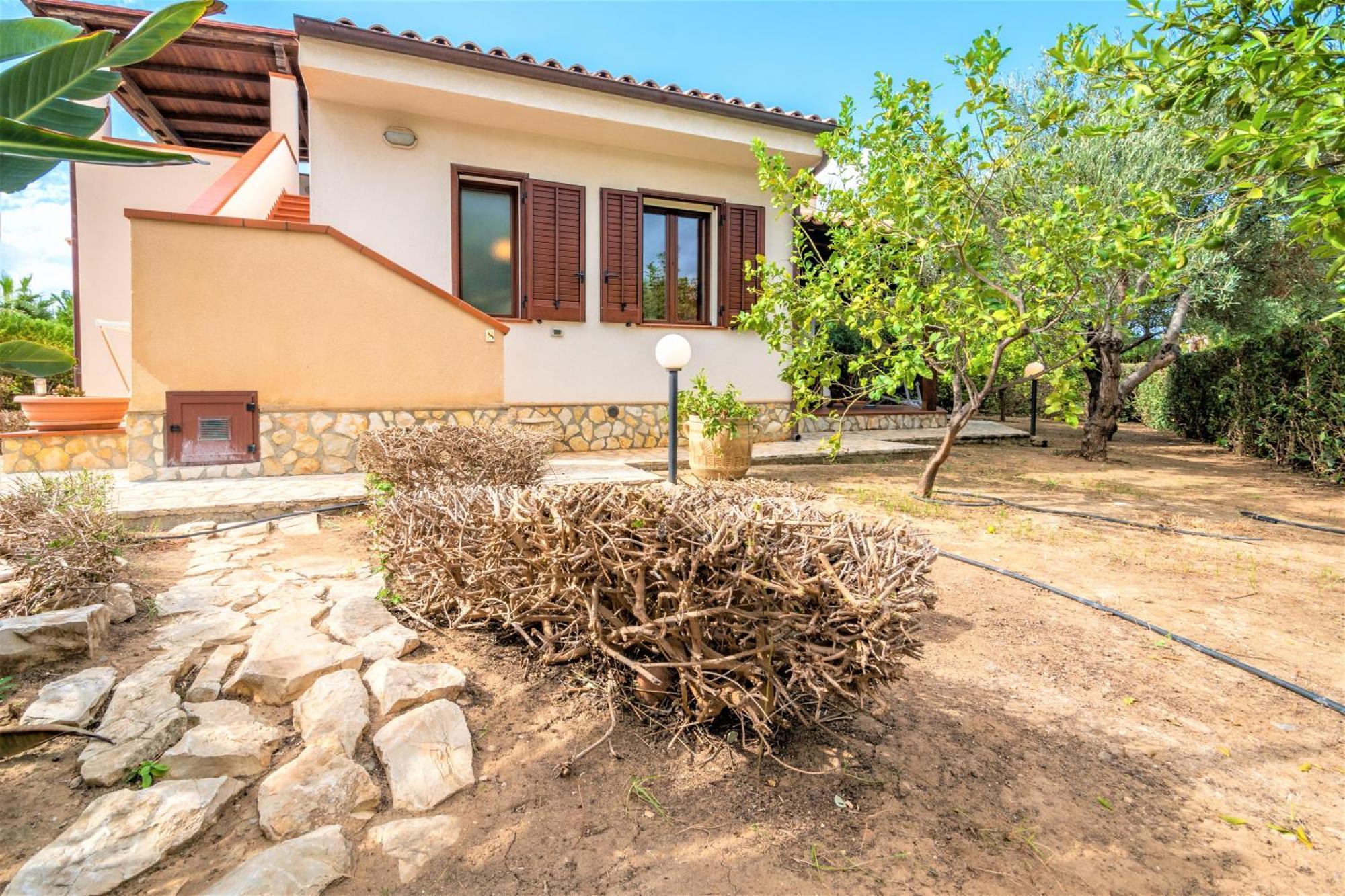 Sole Mare Deluxe Villa Кампофеличе ди Рокела Стая снимка
