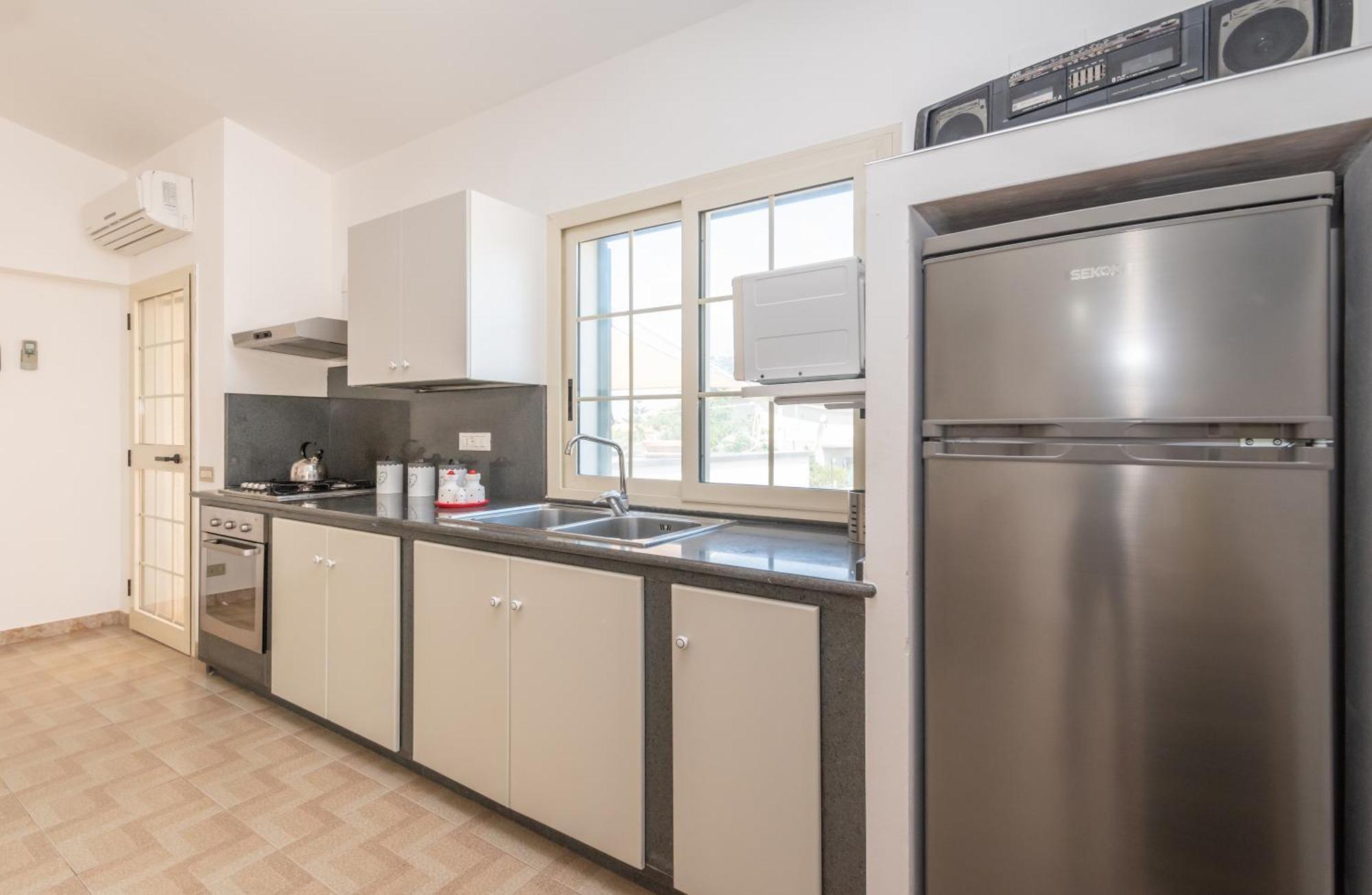 Sole Mare Deluxe Villa Кампофеличе ди Рокела Стая снимка